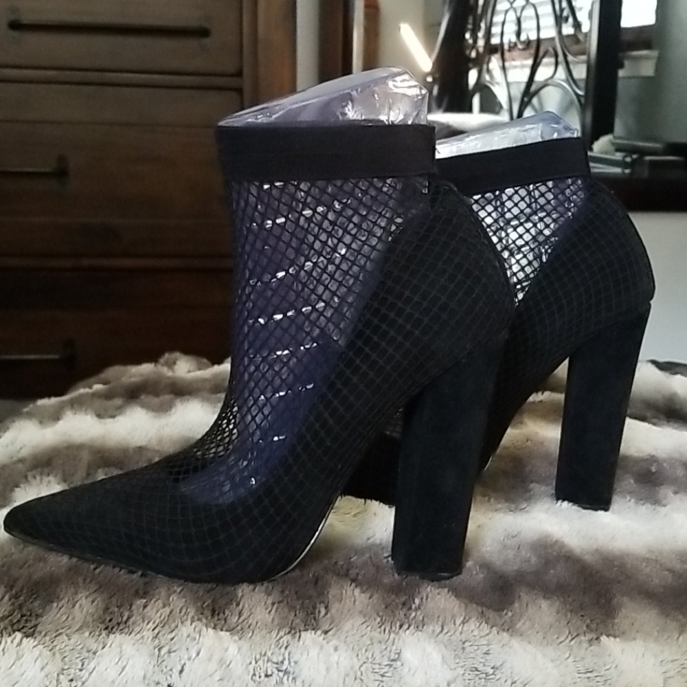 Heels/booties size 5.5